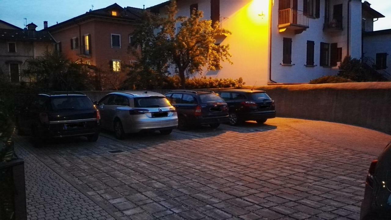 Residenza Silvana Apt A Cielo On The Ground Floor With Parking Вербания Екстериор снимка